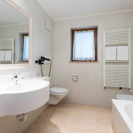 Hotel Onach 2*