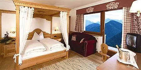 Hotel Onach San Lorenzo di Sebato